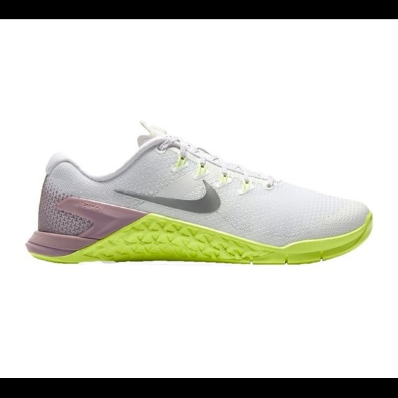 Nike Shoes - Nike Metcon training shoes